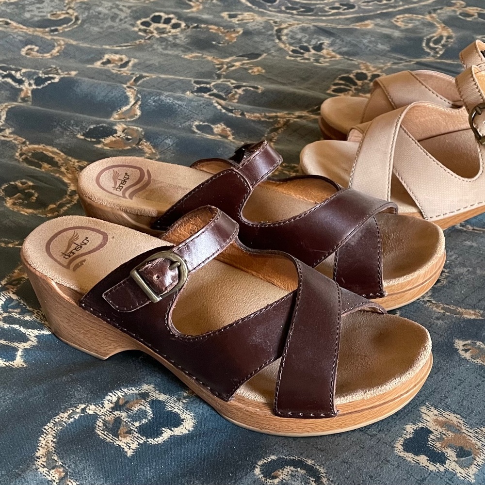 Dansko  Sela 2" platform leather sandals